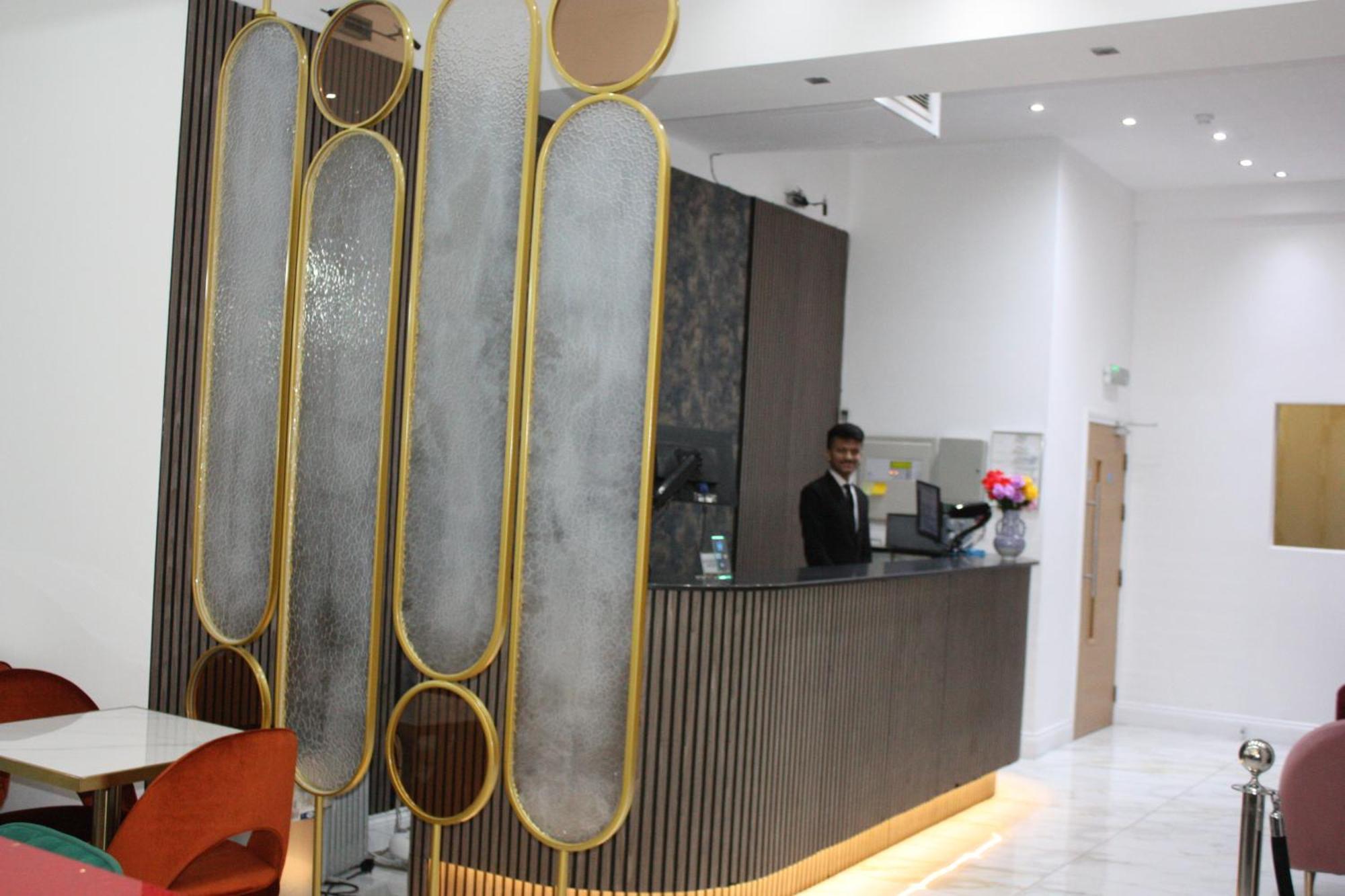 Cromwell Hotel Лондон Экстерьер фото