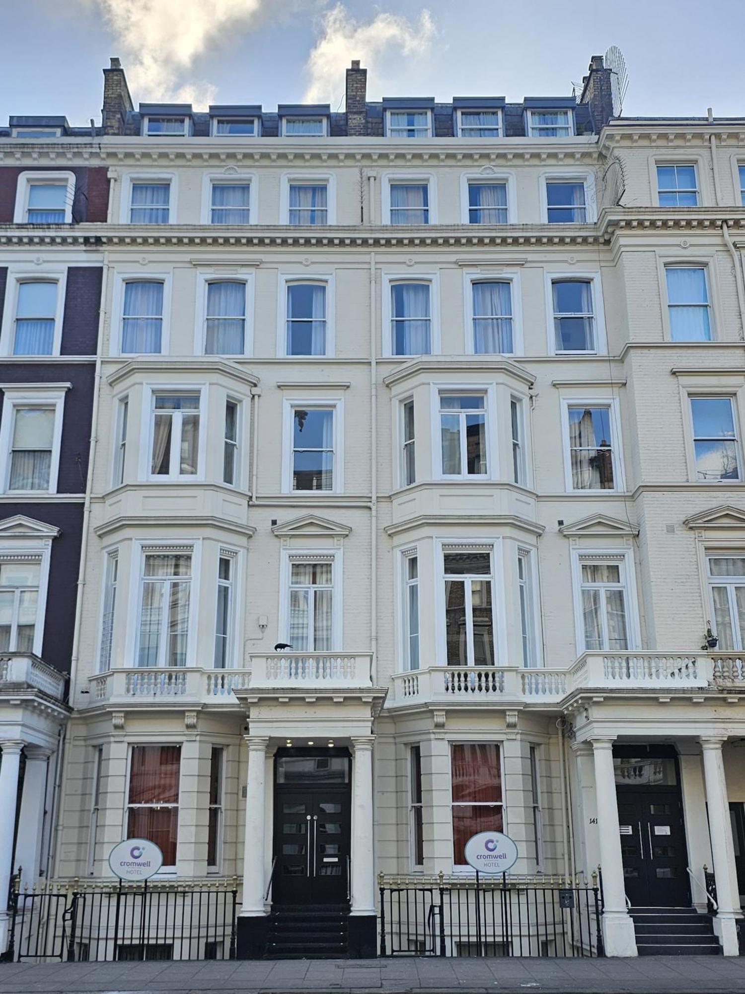 Cromwell Hotel Лондон Экстерьер фото